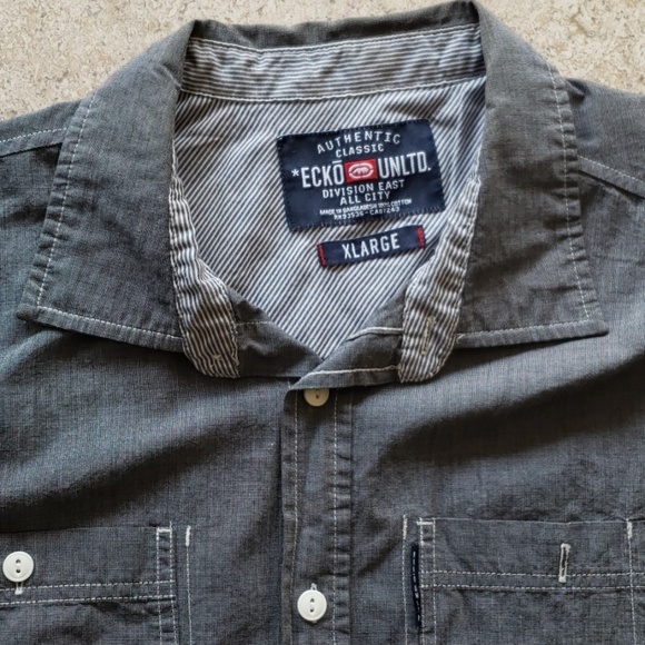 Button up - Picture 2 of 2